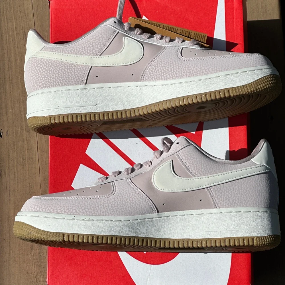 NEW Nike Air Force 1 '07 Casual Sneaker - US Womens 11